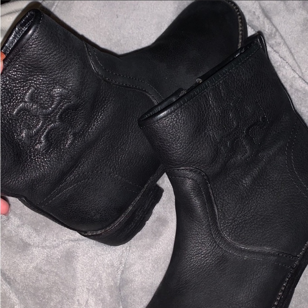 COPY - Tory Burch size 8